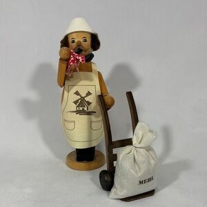 German Erzgebirge Smoker Flour Miller Complete With Breathing Cloth